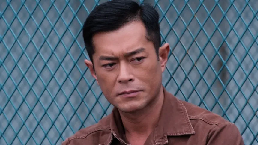 反贪风暴4系列之最特辑揭秘香港纪律部队首次入狱查案惊险过程