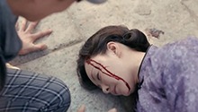 傅太为救傅承龙惨死街边