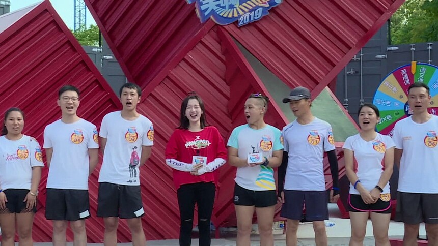 丈夫爆笑接受"爱的洗礼"-综艺-高清视频在线观看-芒果tv