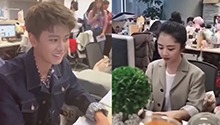 任嘉伦谭松韵直播间互叫本名