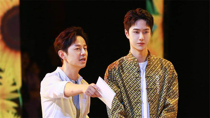 6-8 08:55 来自 iphone客户端 关注 天天向上20201004期:汪涵何炅老友