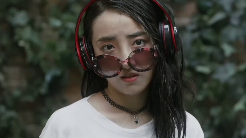 播放00独家策划:菊姐双面人 看完笑skr节目简介张嘉益闫妮吴曼思