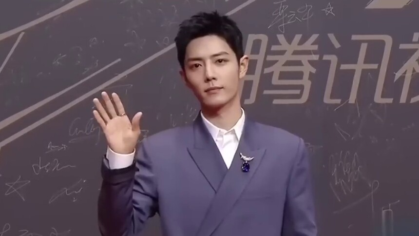 肖战薰衣草色斜襟西装太撩啦胸针也灵动精致今日份帅气快来领取