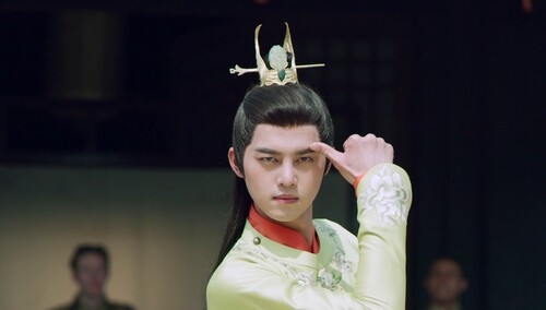 长安少年行唐九华篇翩翩公子谢彬彬惊艳亮相醋精附体搞笑追爱