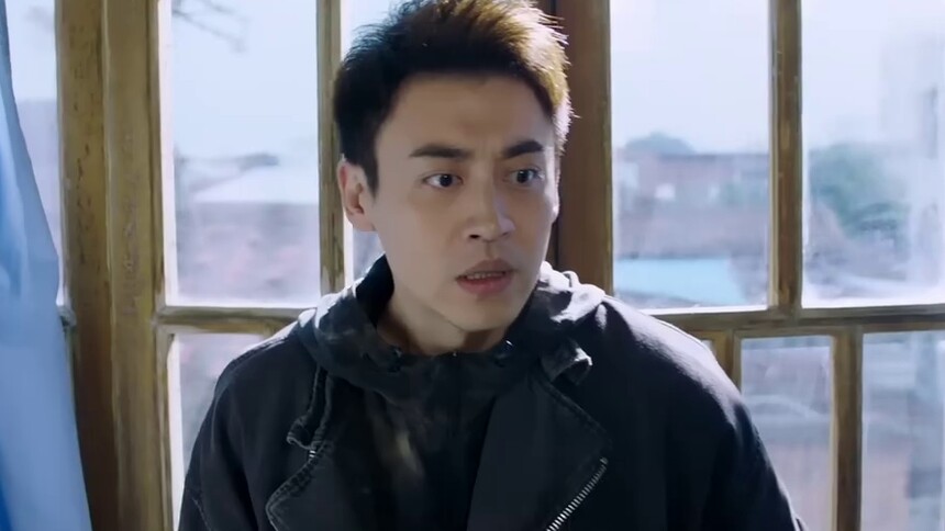 阳光之下:小武机智应对封潇声跟踪突袭 - 高清视频在线观看 - 芒果tv