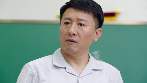 简介全47集vip妈妈在等你周青被暂停职务更新至37集高兴的酸甜苦辣常