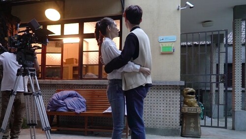 八零九零花絮白敬亭鞋被踩要鞋还是要女朋友