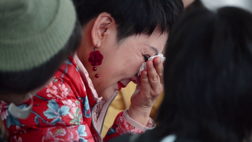 张凯丽谈20年后感慨落泪 花少团畅想80岁的露营