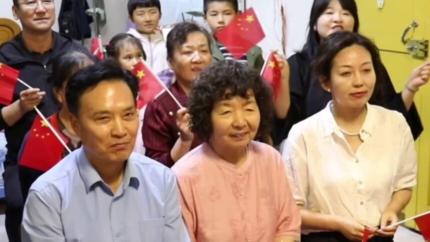 秀我中国｜航天员张志远父母：我在家乡时时为你们加油