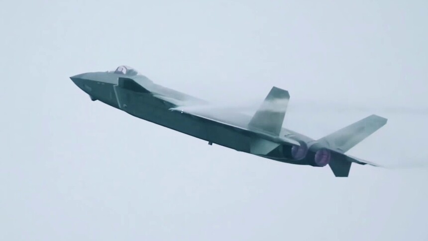 见证中国航空曲折腾飞的歼20