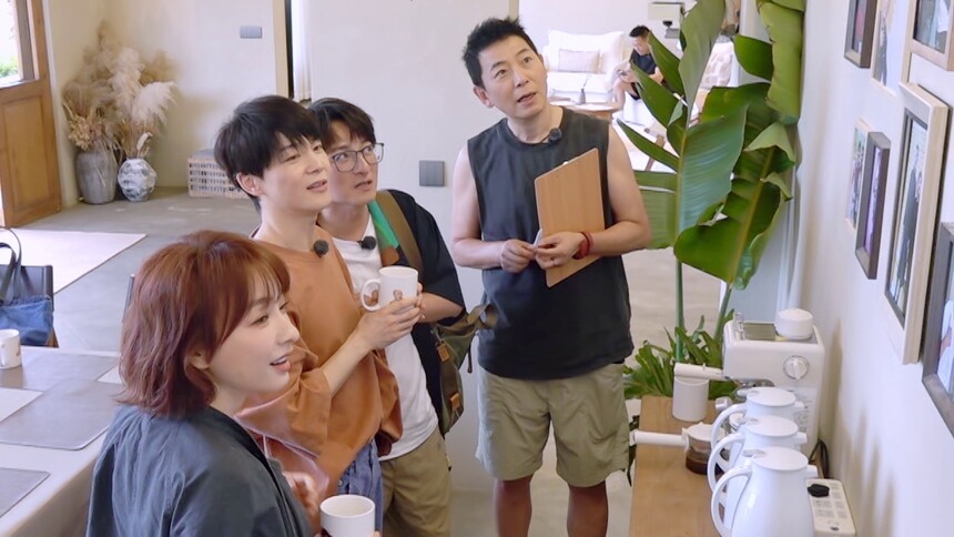 快乐老家 旧圈秘闻第3期：老照片墙回忆杀来袭！维嘉说戴军像窦骁太精准了