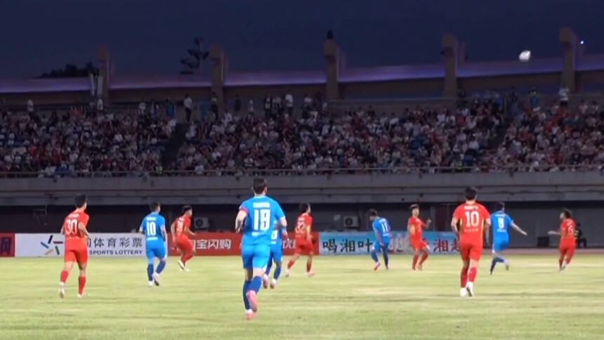 湘潭队4:0胜怀化队 上下半场各入两球