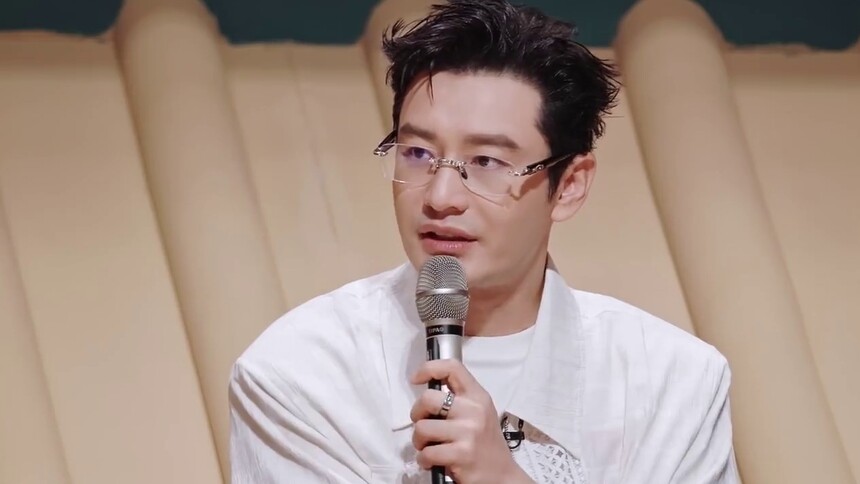 黄晓明零帧起手演爸爸