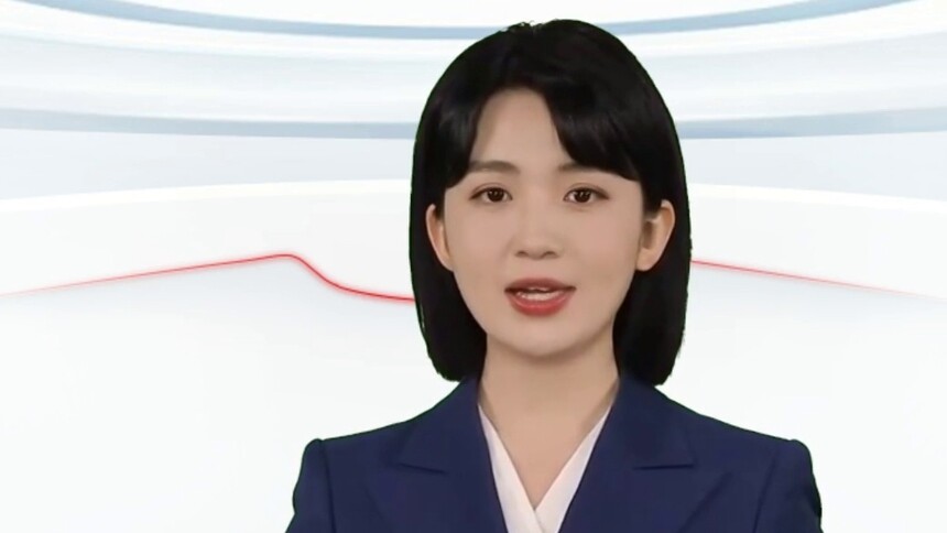 中国集装箱船首次成功抵达俄摩尔曼斯克港