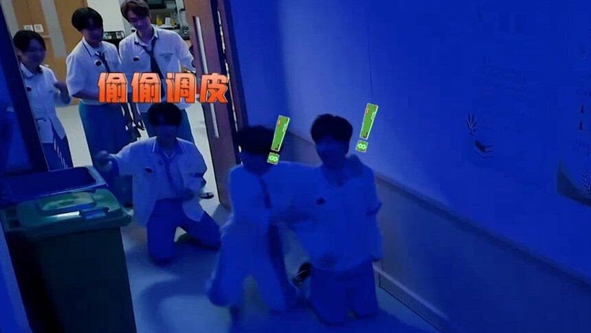 黑怕男孩大张伟彭彭有奇怪的团魂