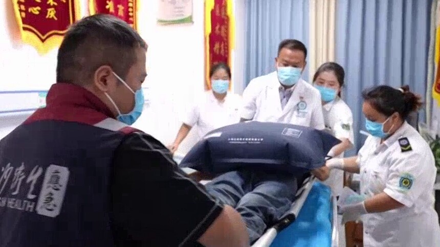 名医到家 博士下沉守牢家门口的心防线