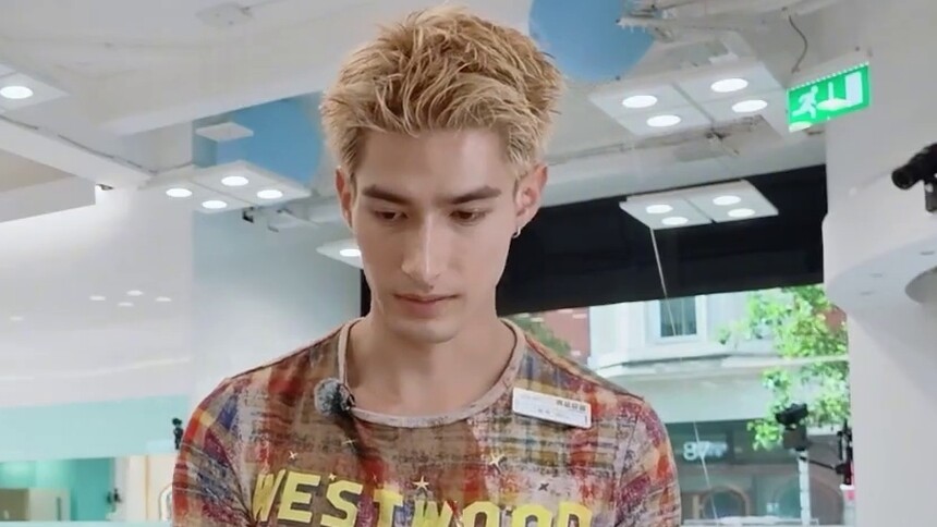 米卡中文美妆词汇告急