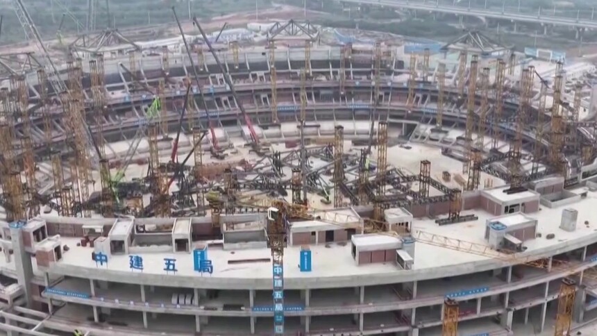 国庆我在岗：长沙奥体中心全力推进钢结构施工 主体育场总用钢量相当于2.5个埃菲尔铁塔