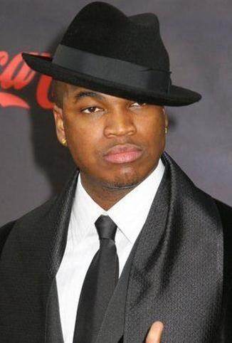 ne-yo 职业:歌手 生日:1979年10月18日 简介:ne-yo,1979年10月18日